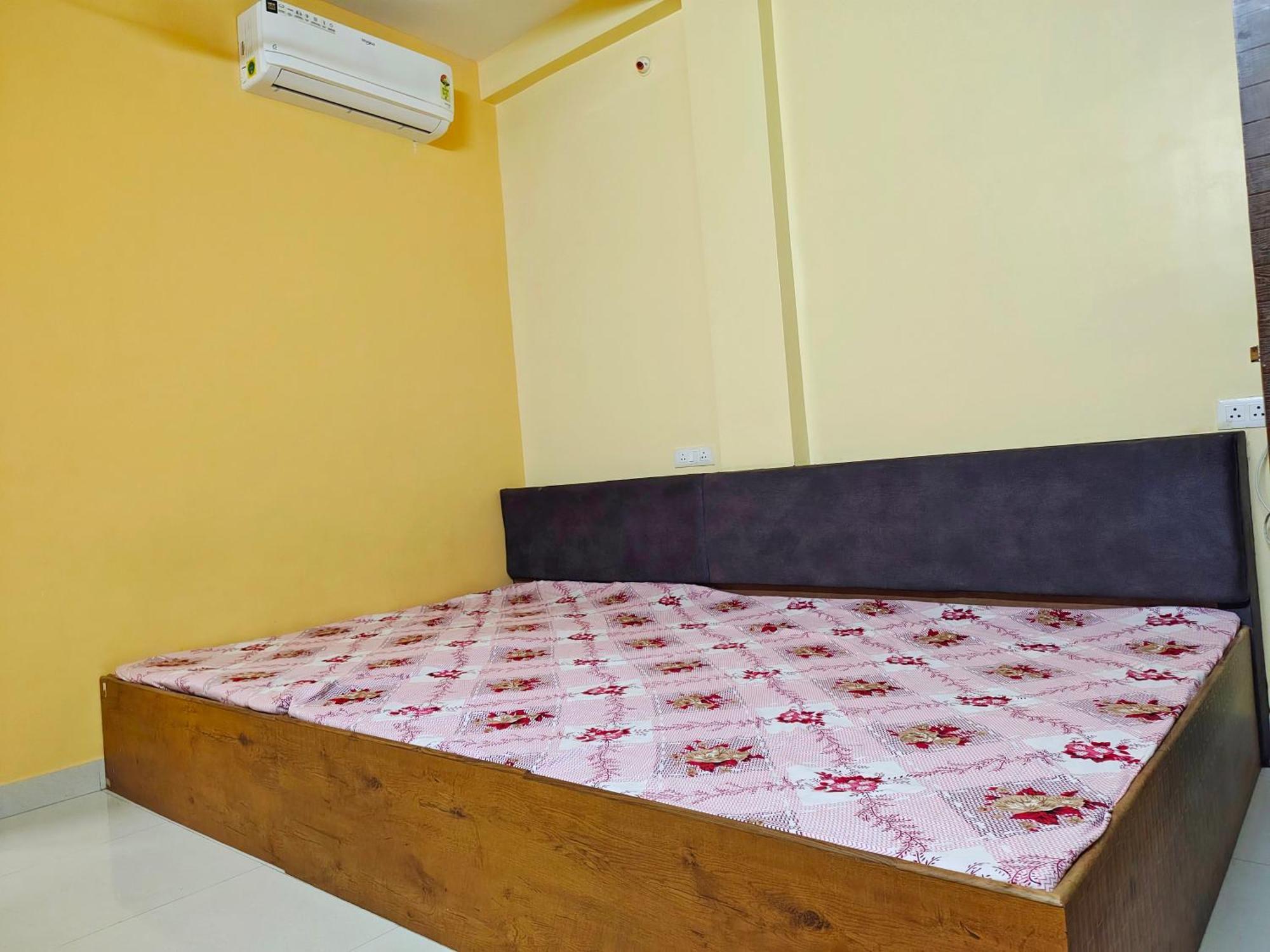 Anand Yatri Grah - Home Stay, ウッジャイン エクステリア 写真